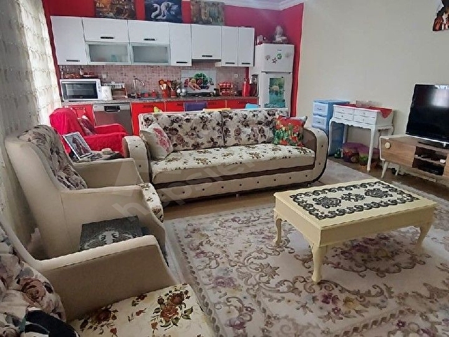 MERKEZ DE, LUX, BAKIMLI, DENİZE 200 METRE, GENİŞ, 2+1 DAİRE.