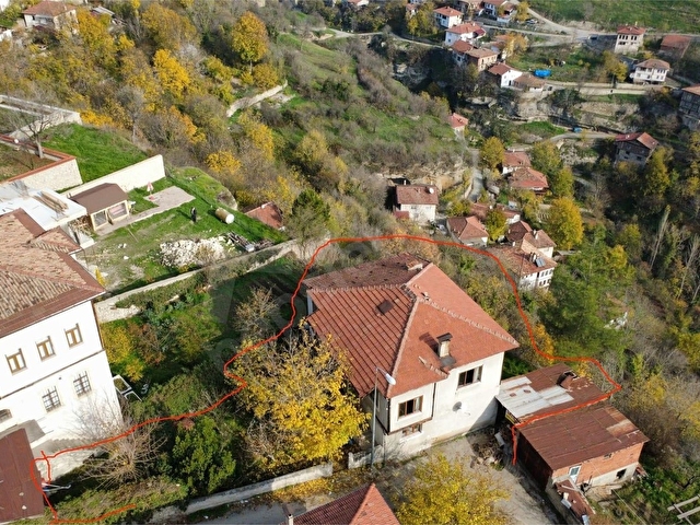 KARABÜK SAFRANBOLU BARIŞ MAH DE SATILIK MÜSTAKİL BAHÇELİ 2 KATL - Görsel 23