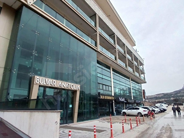 ANADOLU BULVARI BULVAR ANATOLİA İŞ MERKEZİNDE SATILIK İŞ YERİ - Görsel 28