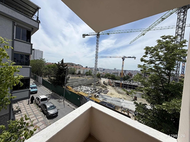 GÜNEŞLİ MERKEZDE GENİŞ, KİRALIK DAİRE 2+1 - Görsel 11