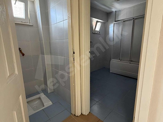 GÜNEŞLİ MERKEZDE GENİŞ, KİRALIK DAİRE 2+1 - Görsel 2