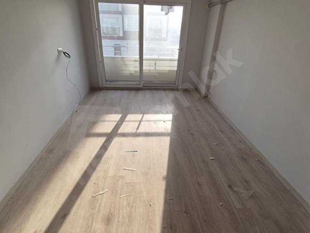 GÜLTEPEDE 1+1 KLİMALI 3LÜ ANKASTRELİ VE ŞOFBENLİ KİRALIK DAİRE - Görsel 8