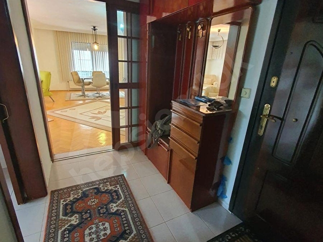 KÖROĞLU EMLAKTAN ÇOK İYİ KONUMDA BÜYÜK KULLANIŞLI DAİRE - Görsel 20