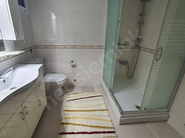 KÖROĞLU EMLAKTAN ÇOK İYİ KONUMDA BÜYÜK KULLANIŞLI DAİRE - Görsel 19