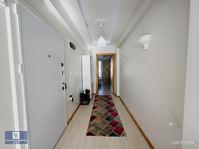 Buca DEÜ Yakını Cadde Üzeri Eşyalı Balkonlu 1+1 Daire - Görsel 9