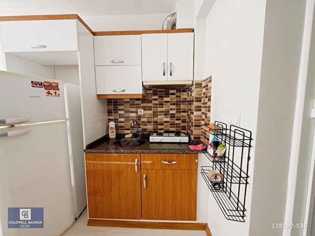 Buca DEÜ Yakını Cadde Üzeri Eşyalı Balkonlu 1+1 Daire - Görsel 6