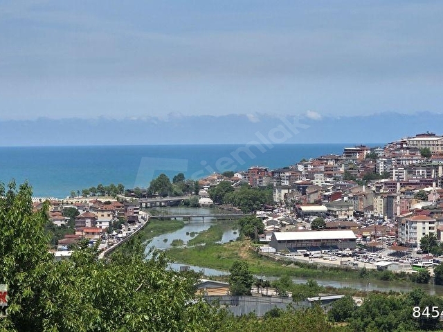 ÖZTÜRK EMLAKtan Alaplı DENİZ MANZARALI 130 M2 Satılık Daire
