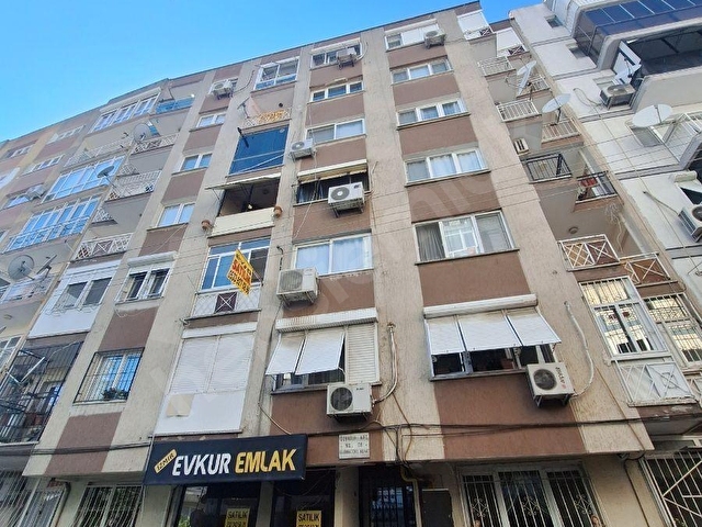 ÜÇYOL METRO YAKINI 2+1 80m2 ASANSÖRLÜ ARAKAT DAİRE