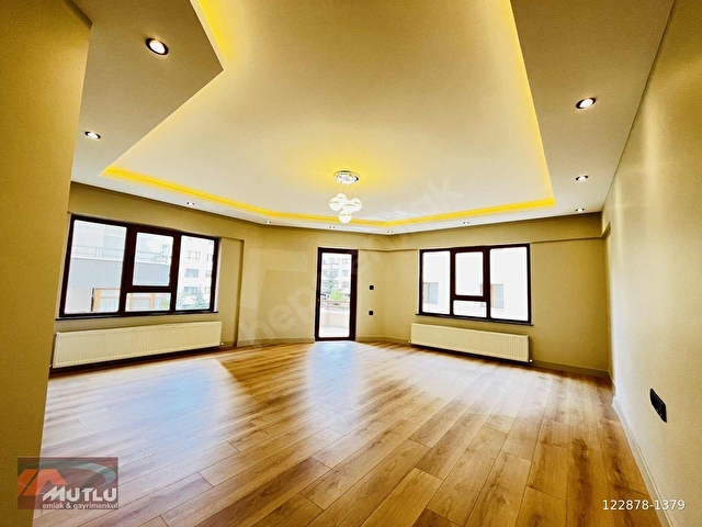 *MUTLUDAN SÜPER LÜX ÖVEÇLERDE ASANSÖRLÜ ARAKAT GENİŞ 3+1+2BANYO - Görsel 24