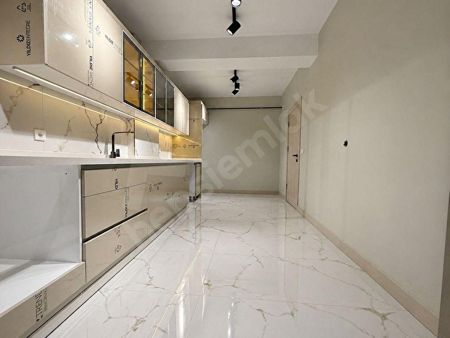 SANCAKTEPE GARDEN SİTESİNDE METROYA YAKIN 3+1 ARA KAT ZA520 - Görsel 9