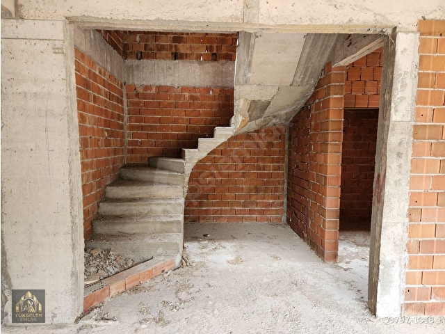 Kemalpaşada 180m2 Natamam Satılık Bahçeli Müstakil Villa - Görsel 14