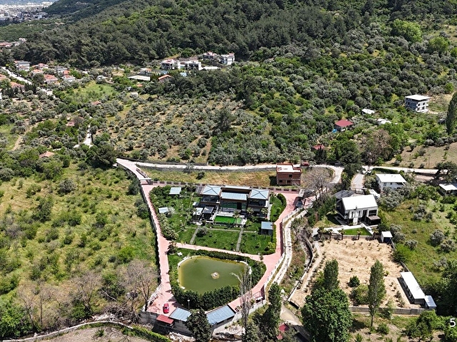 Kemalpaşada 180m2 Natamam Satılık Bahçeli Müstakil Villa - Görsel 2