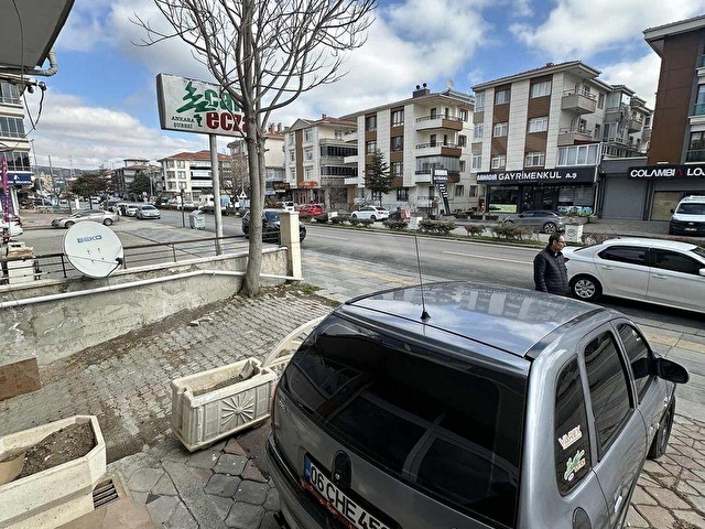 GÖLBAŞINDA CADDE ÜZERİ BAHÇE KULLANIM ALANLI KİRALIK DÜKKAN - Görsel 12