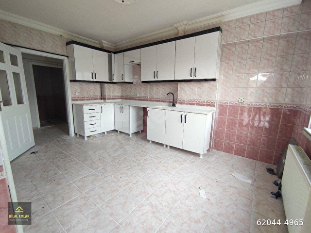 HİLALDEN BOSTANCIK CADDE ÖZMAR MARKET KARŞISI 3+1 ÖN CEPHE - Görsel 2