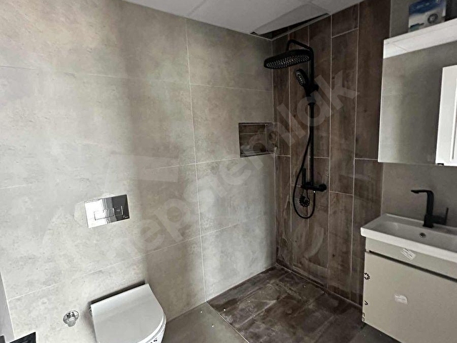 BAŞİSKELE YEŞİLYURTda ASANSÖRLÜ,GENİŞ 3+1 ÇATI DUBLEX - Görsel 12