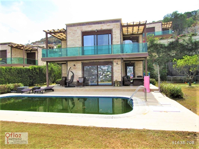 Bodrum Gumuslukte Satilik Deniz Manzarali Villa 91638 708 Hurriyet Emlak