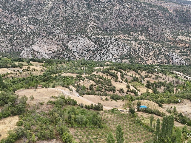 KARAMAN / SARIVELİLER / GÖKTEPE-GÜLPAZAR MAHALLESİNDE 1.701 m² MÜSTAKİL TARLA - Görsel 12