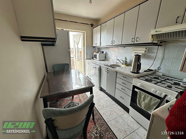 YUNUS EMRE CADDESİ YAKINI 3+1 120M2 MANZARALI 3.KAT DAİRE..! - Görsel 9