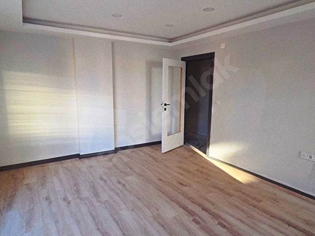 SULTANBEYLİ İBB SPOR KOMP.YAKIN SIFIR 2.KAT 2 BANYO 90m2 SATILIK - Görsel 5