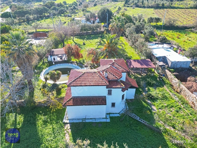 Bozcaadada Müstakil Havuzlu 2.050 m² İspanyol Tarzı Bağ Evi - Görsel 6