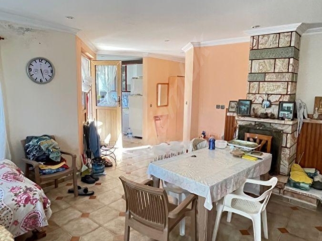 Bozcaadada Müstakil Havuzlu 2.050 m² İspanyol Tarzı Bağ Evi - Görsel 12