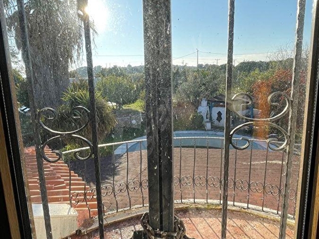 Bozcaadada Müstakil Havuzlu 2.050 m² İspanyol Tarzı Bağ Evi - Görsel 28