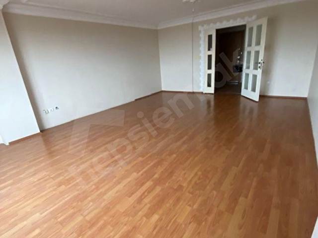 ATAY’DAN ZEYTİNBURNU  TRAMVAY YANI AKEVLER SİT. DENİZ GÖRÜR,DEKORASYONLU 125m2 10.KAT 12.500.000 tl - Görsel 9