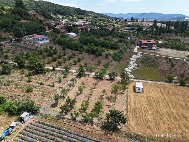 SAKARYA HÜSEYİNLİ MAH. FULL MANZARALI RESMİ YOL 970M2 İMARA SIFIR - Görsel 3