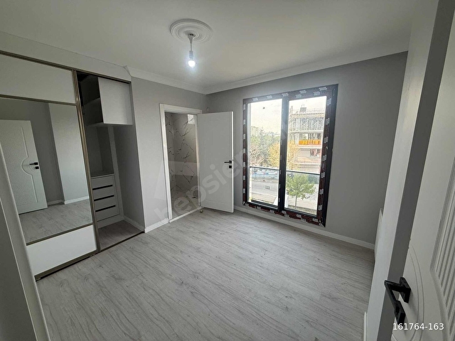 HALKALI MERKEZ MAHALLESİ MEYDANDA YENİ YAPI 4+2 DUBLEKS DAİRE - Görsel 7