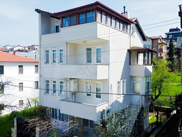 REMAX RIDVAN GEDİKTEN SERDİVANDA BAHÇELİ 3 KATLI MÜSTAKİL BİNA - Görsel 3