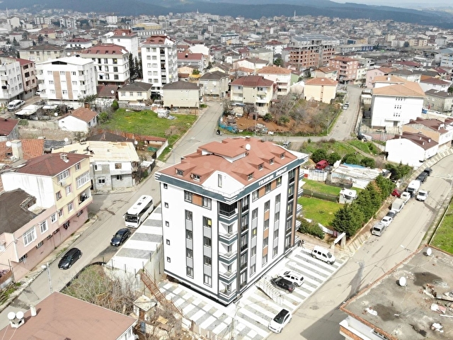AKŞEMSETİN MAH.DE KURTKÖYE SINIR İEET KARŞISI 2+1 100M2 ARA KAT - Görsel 2
