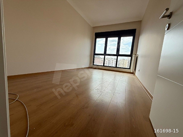 KOZYATAĞI SATILIK 3+1 DOKUZ YILLIK SİTE İÇİNDE DAİRE - Görsel 4