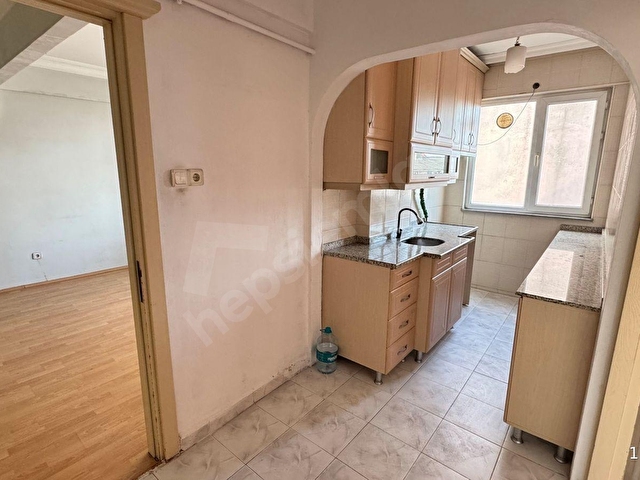 RAMİ EYÜPYOLU SKDA, TADİLATLI, MÜKEMMEL KONUMDA SATILIK 2+1 DAİRE - Görsel 10