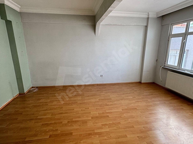 RAMİ EYÜPYOLU SKDA, TADİLATLI, MÜKEMMEL KONUMDA SATILIK 2+1 DAİRE - Görsel 2