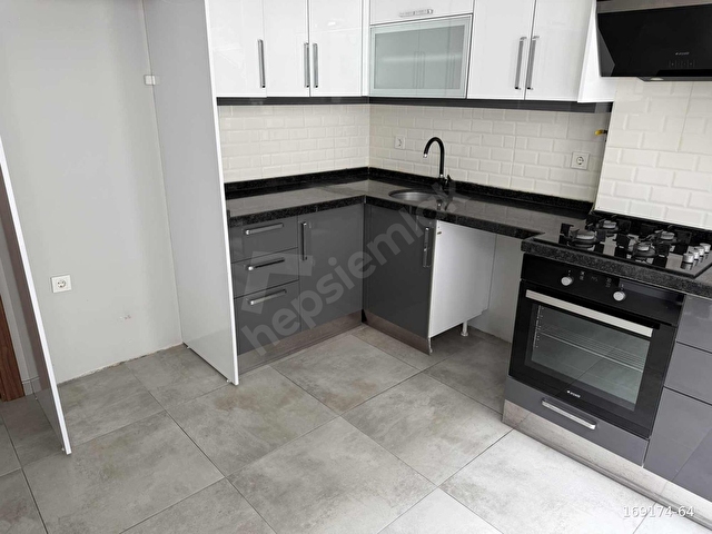 BUTİK SİTE İÇERİSİNDE KAPALI OTOPARKLI GENİŞ 3+1 DAİRE - Görsel 4