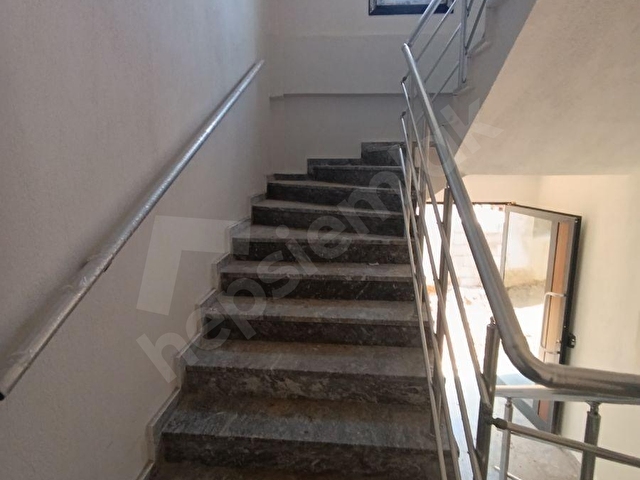 Çine Merkezde Sıfır Yerden Isıtmalı Kiralık Ara Kat 2+0 - Görsel 22