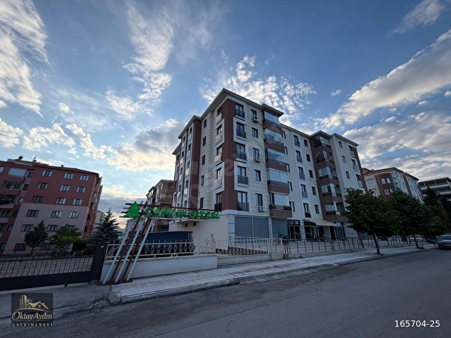 ÇORUMUN EN GÖZDE YERİNDE KİRALIK 212 M2 EŞYALI LÜKS DAİRE - Görsel 2