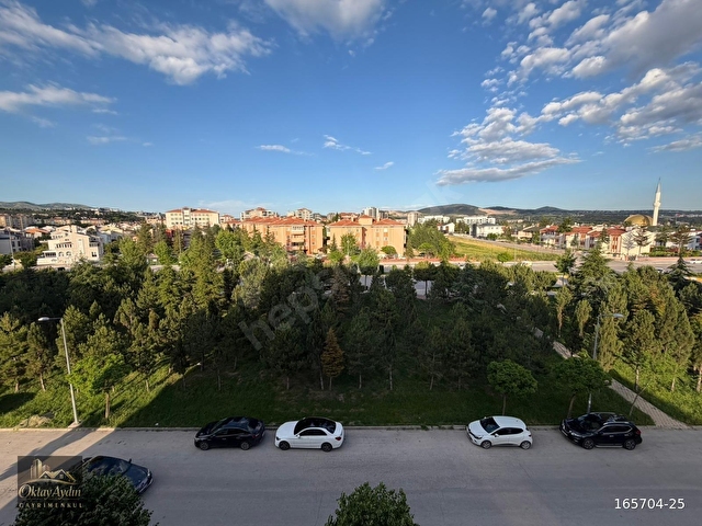 ÇORUMUN EN GÖZDE YERİNDE KİRALIK 212 M2 EŞYALI LÜKS DAİRE - Görsel 6