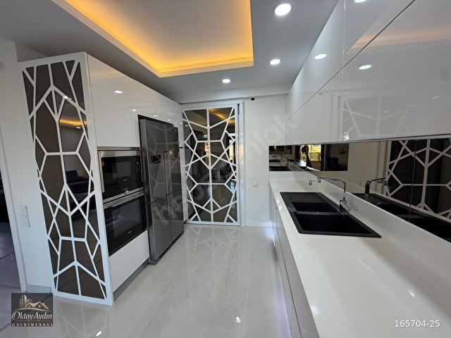 ÇORUMUN EN GÖZDE YERİNDE KİRALIK 212 M2 EŞYALI LÜKS DAİRE - Görsel 13
