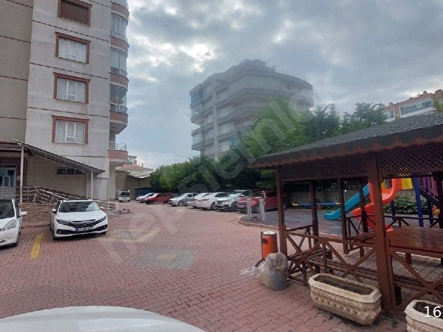 Reis Satıyor