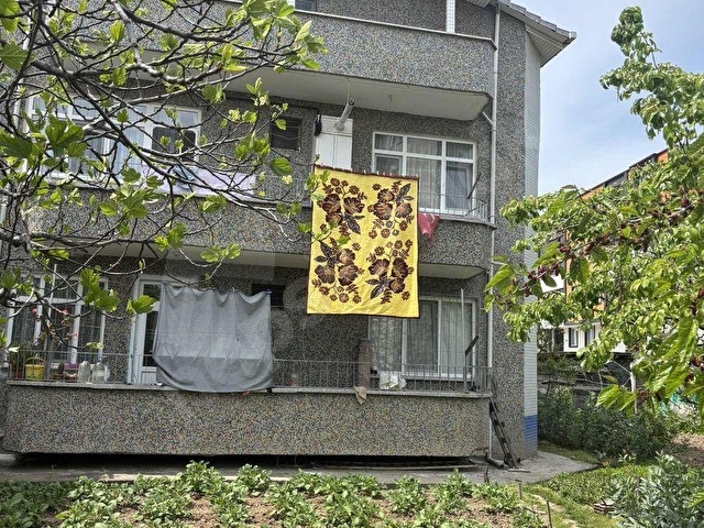 Gazipaşada satılık 3 katlı ev ve bahçesi ile beraber - Görsel 4