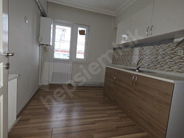ANKARA SİNCAN MAREŞALDA 3+1 YAPILI SATILIK DAİRE - Görsel 16
