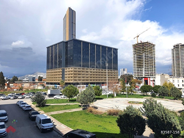 İzmir Gıda Çarşısında 1+0 Oda 42 m2 Sıfır Eşyalı Kiralık Ofis - Görsel 12