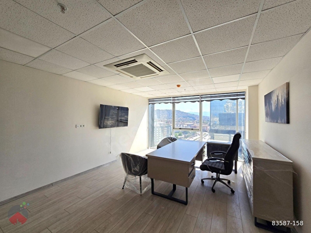 İzmir Gıda Çarşısında 1+0 Oda 42 m2 Sıfır Eşyalı Kiralık Ofis - Görsel 2