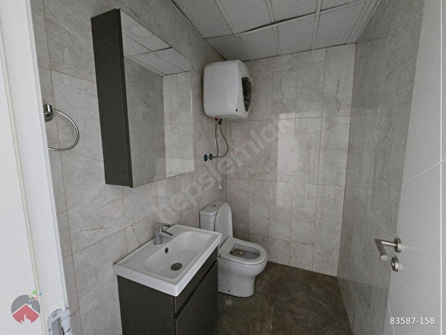 İzmir Gıda Çarşısında 1+0 Oda 42 m2 Sıfır Eşyalı Kiralık Ofis - Görsel 8