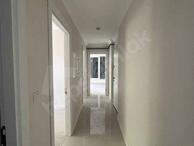 BOSTANCI SAHİLDE BALKONLU ve KAPALI OTOPARKLI SIFIR 2+1 DAİRE - Görsel 23