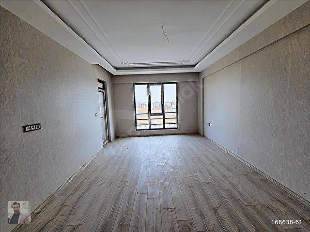 MAVİKENTTE CADDE ÜZERİ SİTE İÇİ LÜKS 2,5+1 SATILIK DAİRE - Görsel 2