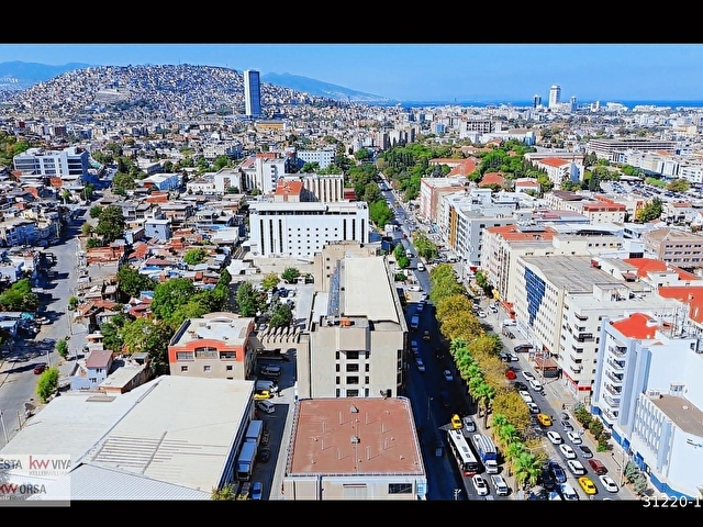 Gıda Çarşısının Tam Karşısında, Gaziler Caddesinde Net:181m² - Görsel 4