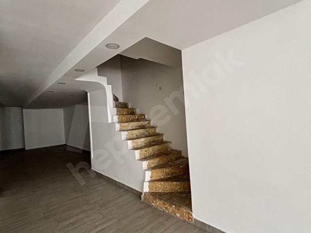 SÖKE EMLAK OFİSİNDEN ÇARŞİ MERKEZDE SATILIK DÜKKAN - Görsel 9