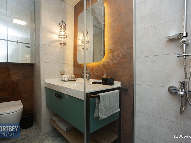 İNŞAAT FİRMASINDAN VİLLA KONFORUNDA 25M2 BAHÇELİ LÜX 2+1 DAİRE - Görsel 23